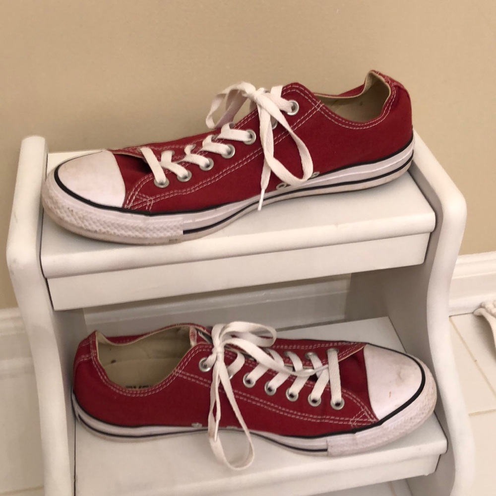 Converse size 10 canvas red low tops